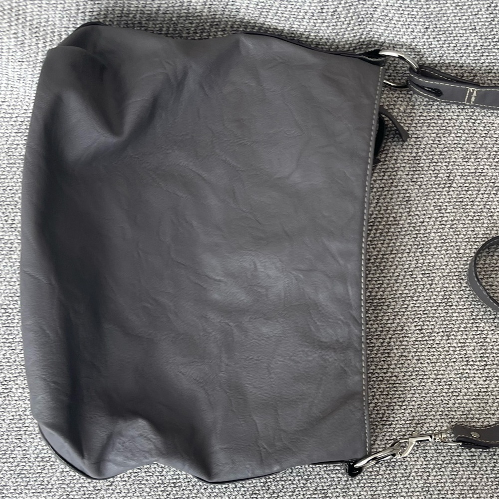 Rosetti Gray Crossbody Bag with Adjustable Strap - Picture 2 of 16